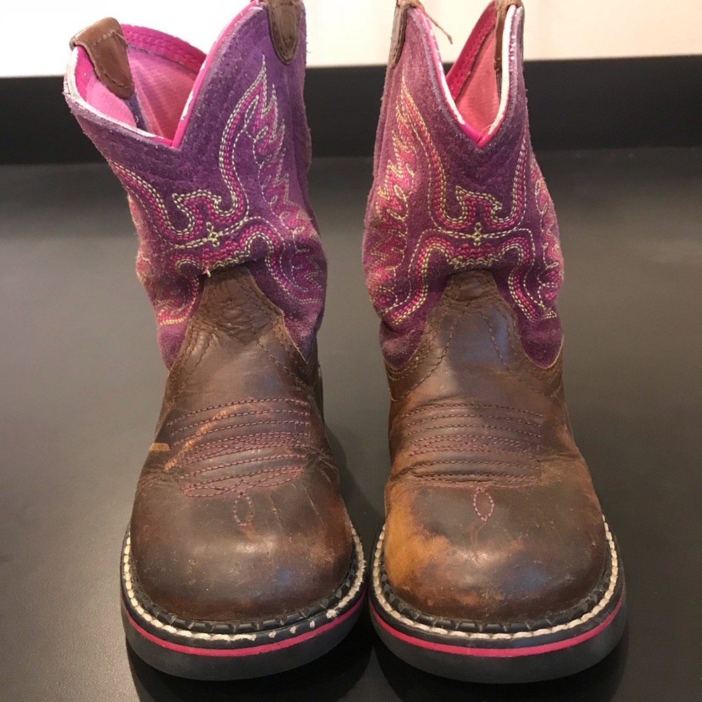 Girls Ariat Cowboy Boots youth size 9.5